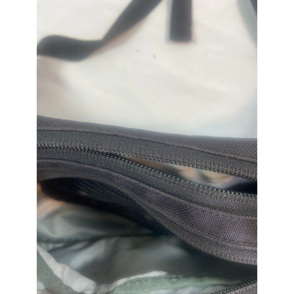 PATAGONIA FANNY PACK BLACK ADUSTABLE STRAP - Picture 3 of 4